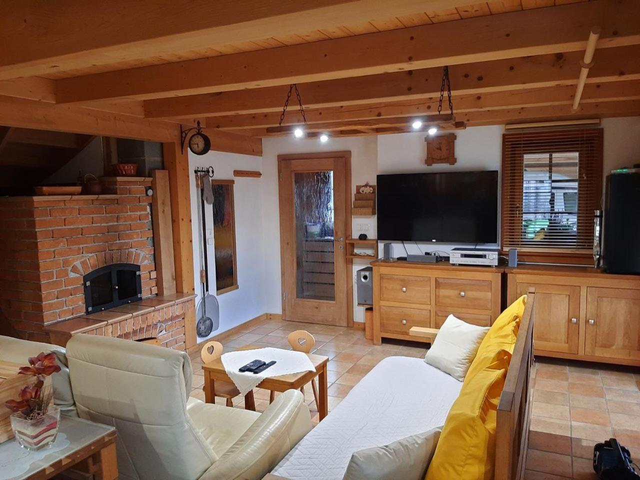 Eko Hisa Mozirje Villa Bagian luar foto